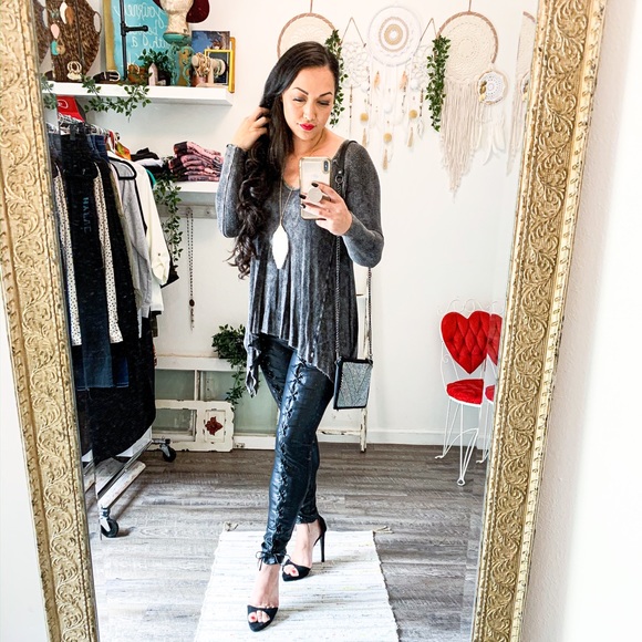 🚨1 Small left! Grey Mineral Wash Thermal - Picture 2 of 4